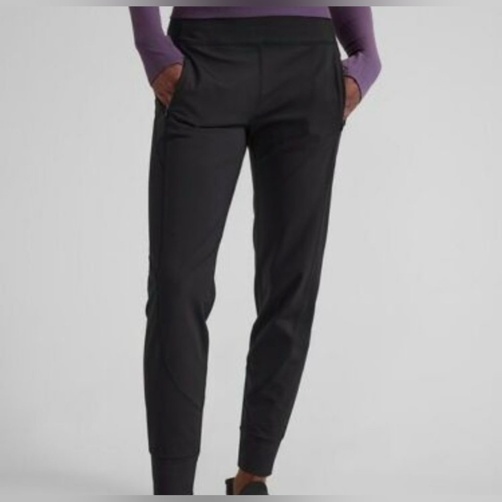 NWT!! Women’s Athleta Rainer Jogger, Supersonic Pant, Black, Large